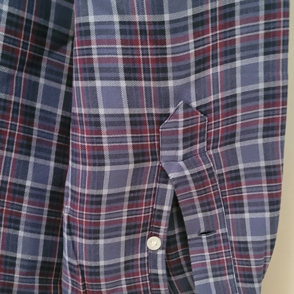 Ralph Lauren Men XL Classic Fit Plaid Blue and Maroon Long Sleeves Button Down - Picture 5 of 6
